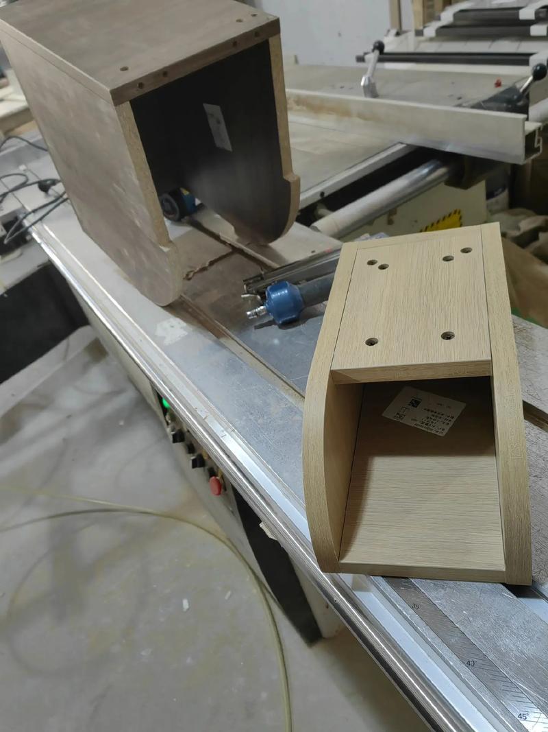 全屋定制差异化工艺 苏州共享合作工厂如何以板式家具生产线重塑定制家具制作